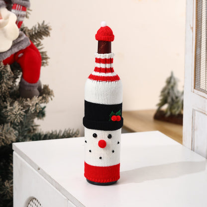 🌟🎄Christmas Wine Bottle Covers Set🎀 – 🎅🏻Santa & 𐂂Reindeer Knitted Sweater Sleeves, Cute Holiday Champagne Bottle Decorations🔔Elastic cotton thread, suitable for most wine bottles